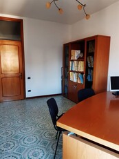 Ufficio / Studio in affitto a Salerno - Zona: Centro