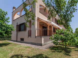 Villa a schiera in vendita a Mediglia