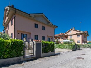 Villa a schiera in vendita a Rieti