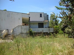 Villa in vendita a Aprilia