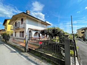 Villa in vendita a Bovezzo