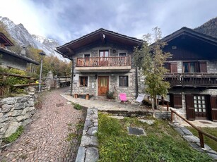 Villa in vendita a Courmayeur