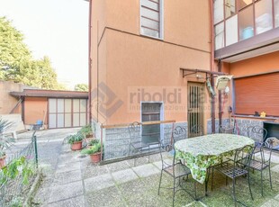 Villa in vendita a Nova Milanese