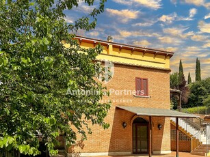 Villa in vendita a Perugia