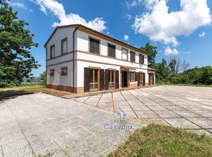 Villa in vendita a Pollenza