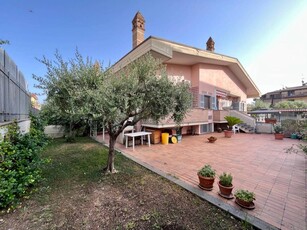 Villa in vendita a Roma