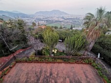 Villa da ristrutturare in zona Baida a Palermo