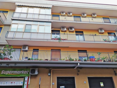 Trilocale in Via Guglielmino a Aci Catena