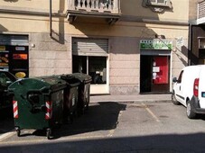 Negozio in vendita a Torino via Feletto
