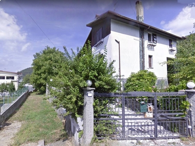 Appartamento in vendita a Altare Savona