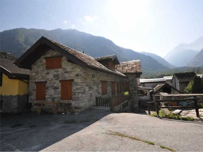attico-mansarda in Vendita ad Antrona Schieranco - 85000 Euro