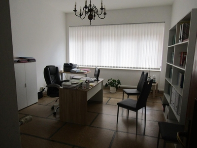 Appartamento a Carrara, 10 locali, 2 bagni, 240 m², 2° piano