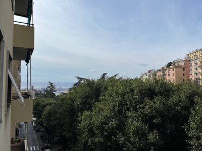 Appartamento da ristrutturare, Genova oregina