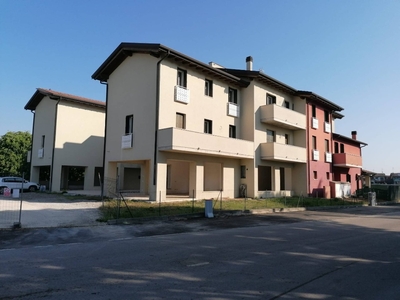 Appartamento in Strada cà diciotto, Goito, 7 locali, 138 m² in vendita