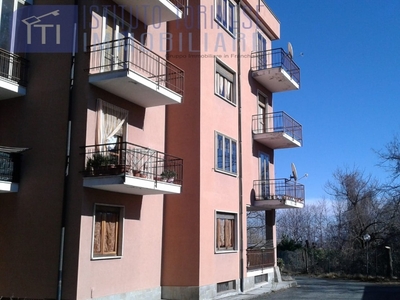 Appartamento in Via De Nicola, Forno Canavese, 8 locali, 2 bagni