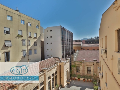 Appartamento in Via Emerico Amari, Palermo, 8 locali, 4 bagni, 200 m²