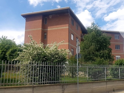 Appartamento in Via Faustina Mazzetti, Riva presso Chieri, 5 locali