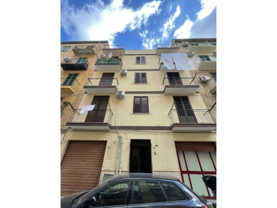 Appartamento in Via Mariano Bonincontro, Palermo, 1 bagno, 80 m²
