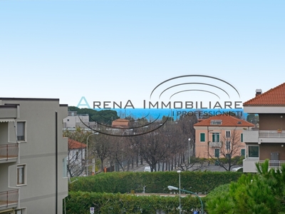 Appartamento in Via Nino Bixio, Albenga, 5 locali, 2 bagni, 115 m²
