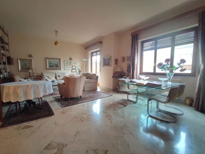 Appartamento in Via Principe di Paternò 88, Palermo, 7 locali, 2 bagni