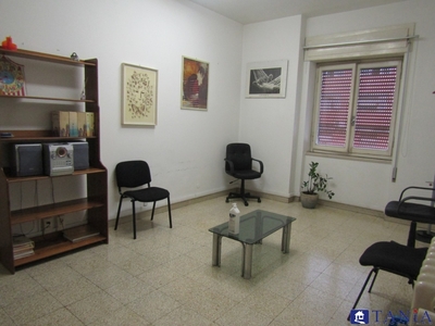 Appartamento in VIA ROMA, Carrara, 10 locali, 2 bagni, 240 m²