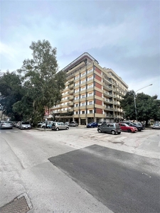 Appartamento in VIA SARDEGNA 30, Palermo, 8 locali, 2 bagni, 270 m²