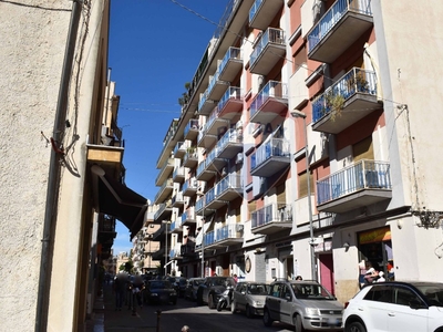 Appartamento in Via Venero, Monreale, 5 locali, 1 bagno, 142 m²