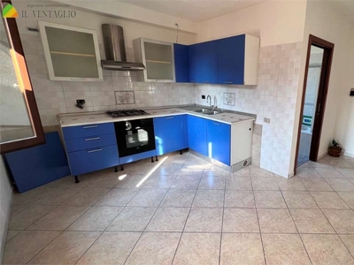 Bilocale a Formigine, 1 bagno, arredato, 65 m², 2° piano in vendita