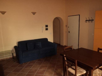 Bilocale a Pistoia, 1 bagno, arredato, 60 m², 1° piano, terrazzo