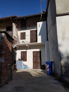 Casa indipendente in VIA BODANA, Lauriano, 2 locali, 1 bagno, 45 m²
