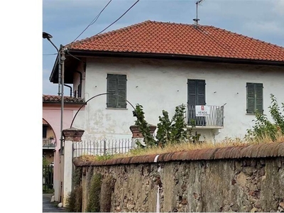Casa indipendente in Via Giuseppe Griva, Rivalta di Torino, 6 locali