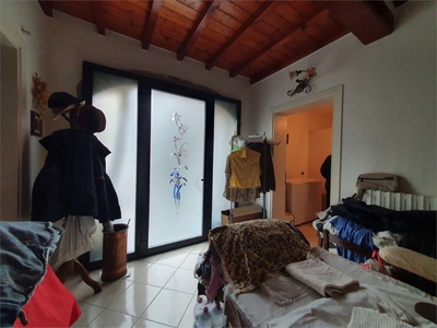 Casa indipendente in VIA PIOPPA, Cavezzo, 7 locali, 2 bagni, 220 m²