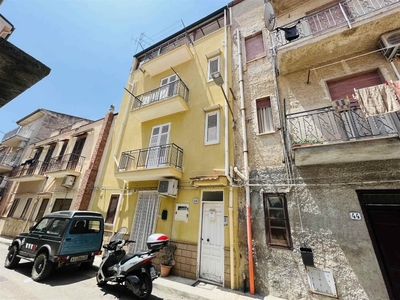 Casa indipendente in Via santa rosalia, Campofelice di Roccella