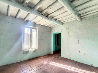 Casa semindipendente a Bozzolo, 5 locali, 1 bagno, 169 m² in vendita