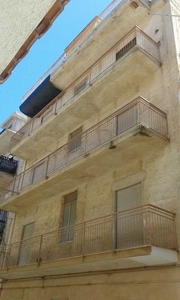 Palazzo a Villabate, 15 locali, 3 bagni, 400 m² in vendita