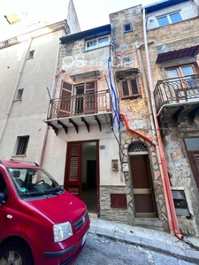 Palazzo in Via Stella, Carini, 3 locali, 3 bagni, 86 m², multilivello