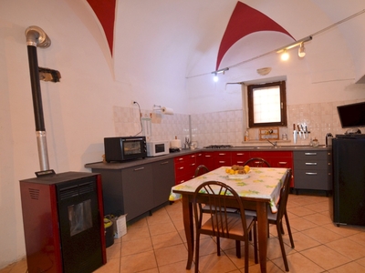 Porzione di casa in Via Cavour 2, Luserna San Giovanni, 4 locali