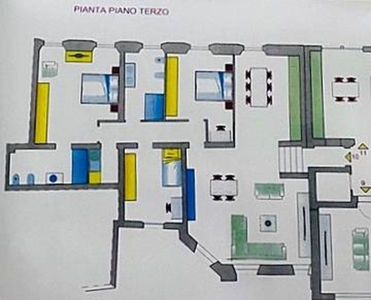 Quadrilocale a Mantova, 2 bagni, 152 m², 3° piano, ottimo stato