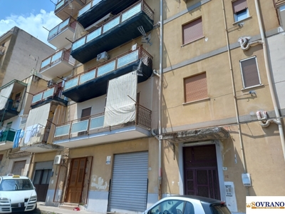 Quadrilocale in Via Benedetto Croce, Palermo, 1 bagno, 124 m²
