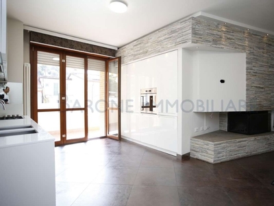 Quadrilocale in Via mauro dell'amico 8, Carrara, 1 bagno, 100 m²