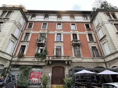 Trilocale in Via Alessandro Tadino, Milano, 2 bagni, 116 m², 3° piano