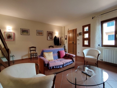 Villa a schiera a Serravalle Pistoiese, 6 locali, 3 bagni, 125 m²