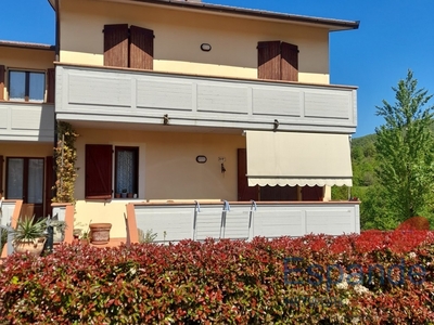 Villa a schiera in Via Cà di Dano, Sambuca Pistoiese, 7 locali, garage