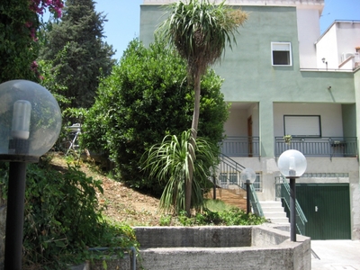 Villa ad Altofonte, 1 bagno, giardino in comune, con box, 270 m²
