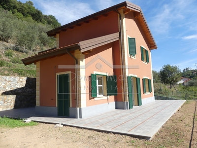 Villa in Via Giuseppe Dodino 54, Quiliano, 7 locali, 2 bagni, garage