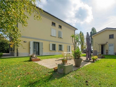 Villa in Via Lame 2, Novi di Modena, 5 locali, 4 bagni, garage, 230 m²