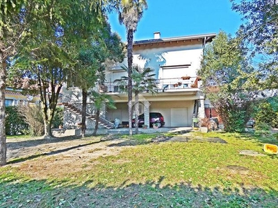 VILLA SINGOLA A SESTO CALENDE