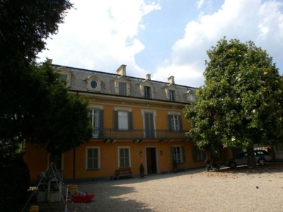 Villa singola in Strada Santa Brigida, Moncalieri, 30 locali, 10 bagni