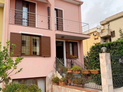 Villa a Schiera in vendita a Putifigari via Emilio Lussu, 6