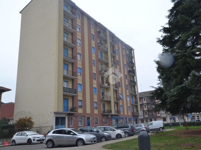 Appartamento in Vendita in Piazza Sardegna a Vercelli
